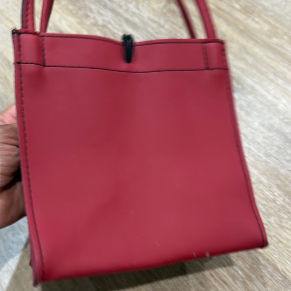 Alan Stuart Red Tote with Structured Design - Picture 4 of 7